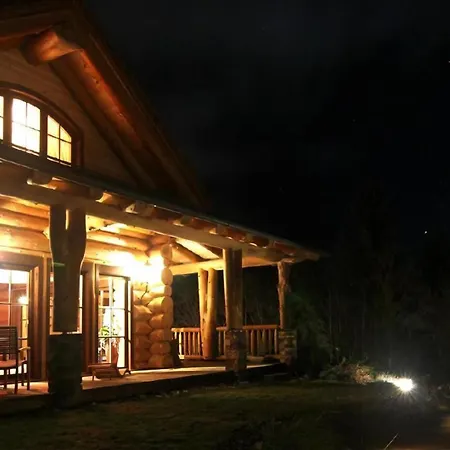 Ferienvilla Mit Blick Auf Wasser Ferienhaus Bad Kleinkirchheim
